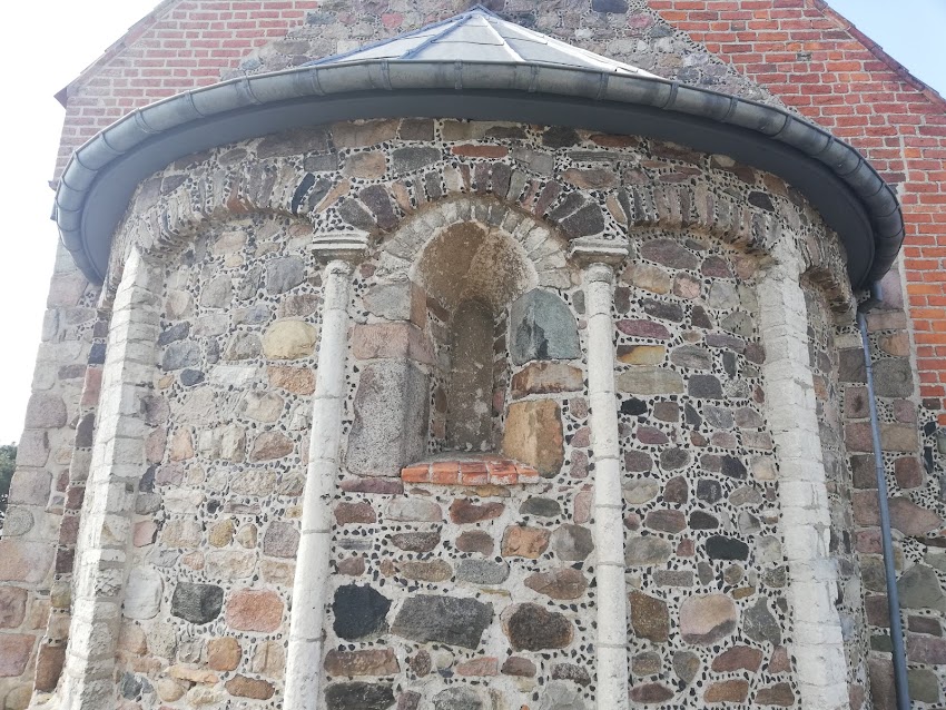 Munke Bjergby Kirke