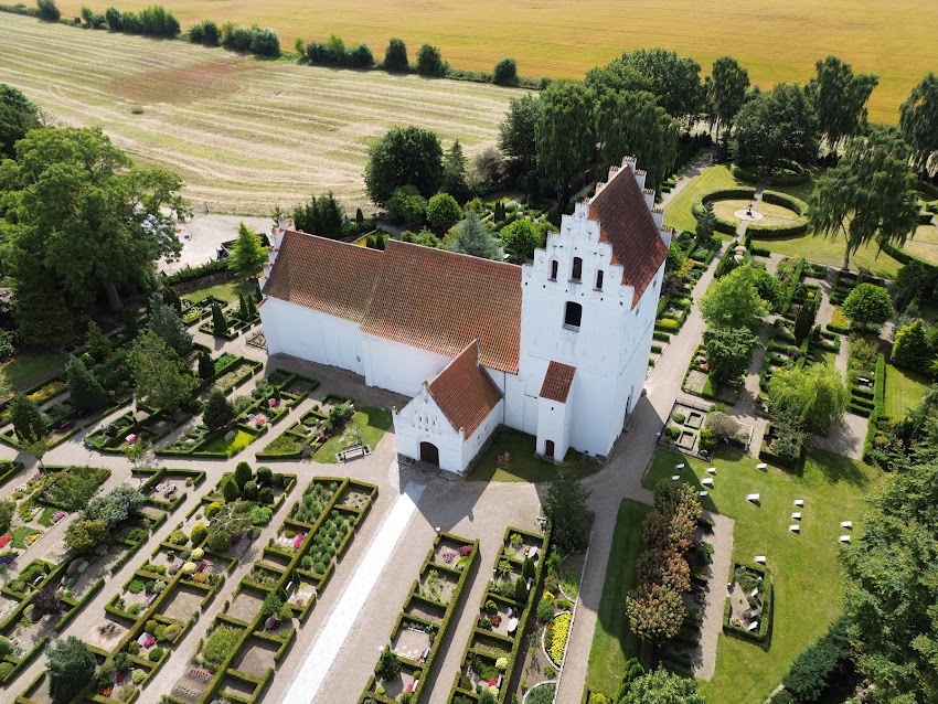Aunslev Kirke