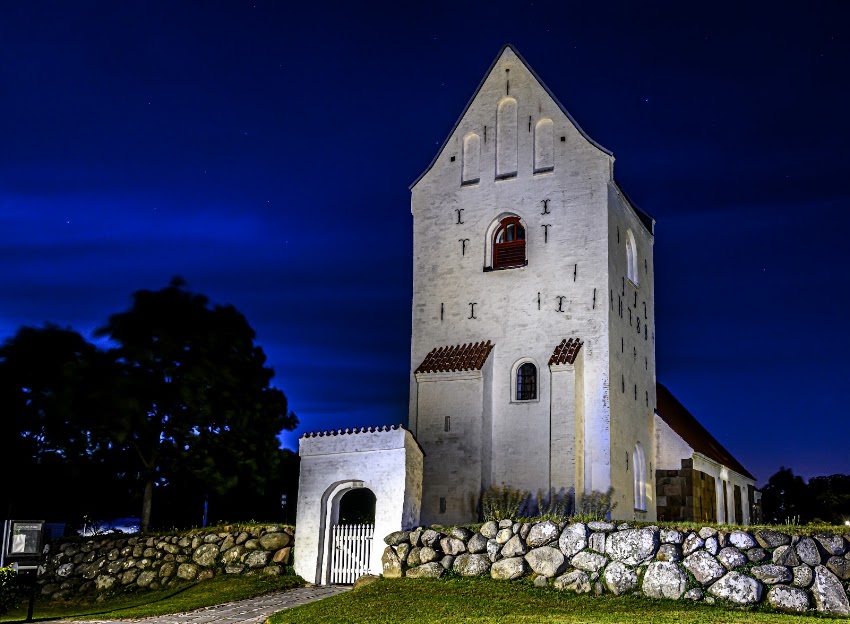 Nørholm Kirke