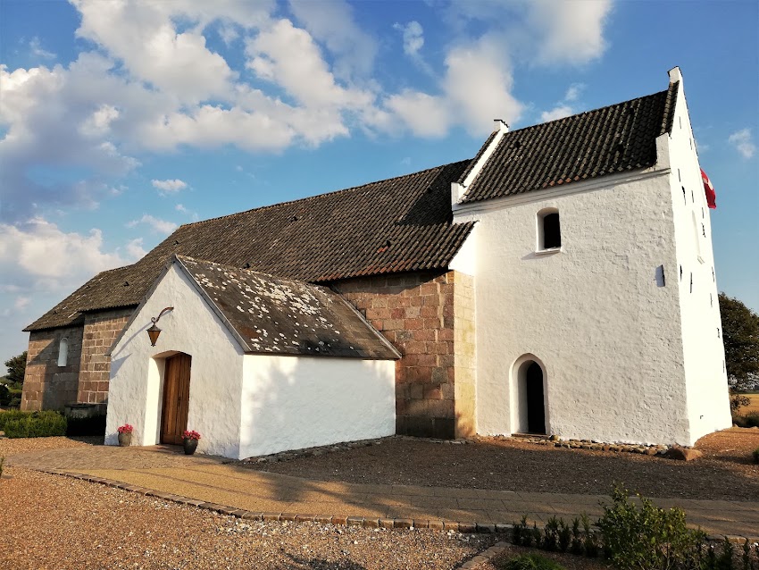 Hjortdal Kirke