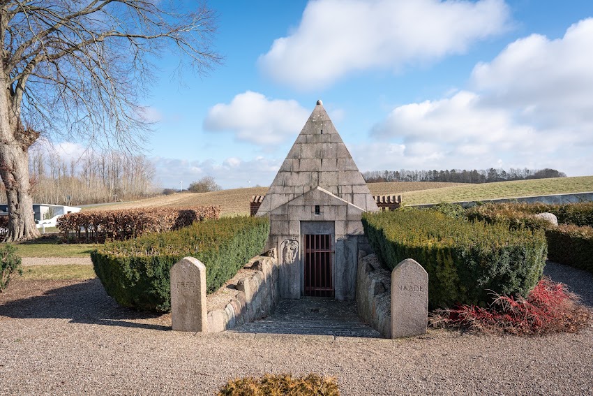 Føllenslev Kirke