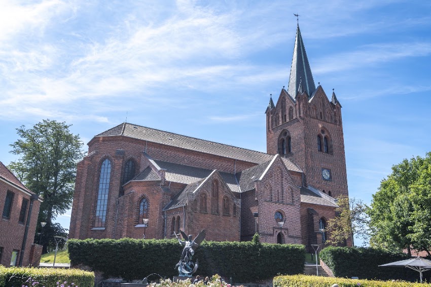 Sankt Mikkels Kirke