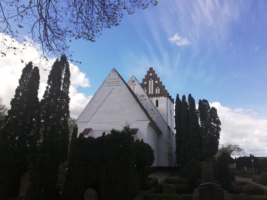 Døllefjelde Kirke