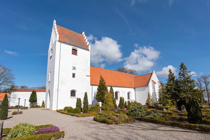 Fyrendal Kirke