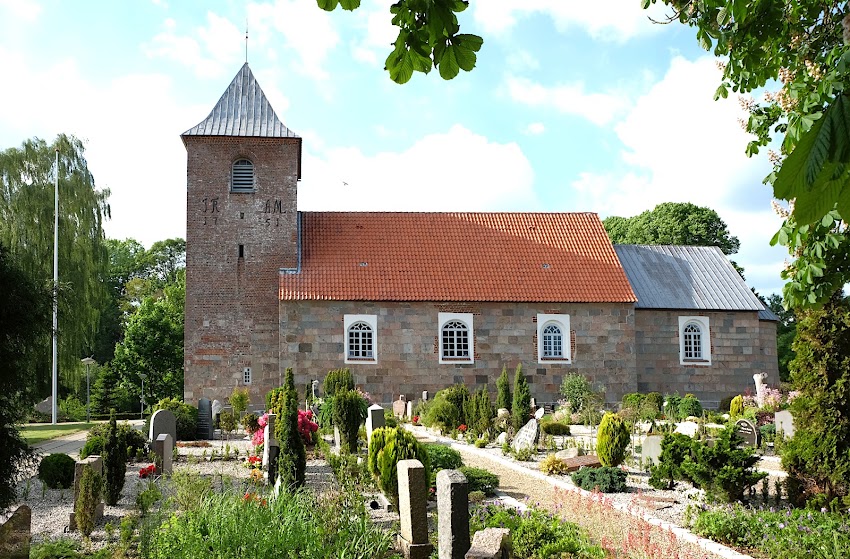 Levring Kirke