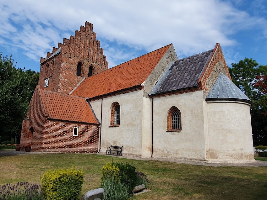 Skuldelev Kirke