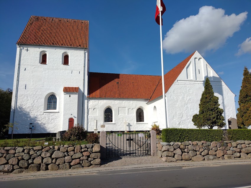 Tved Kirke