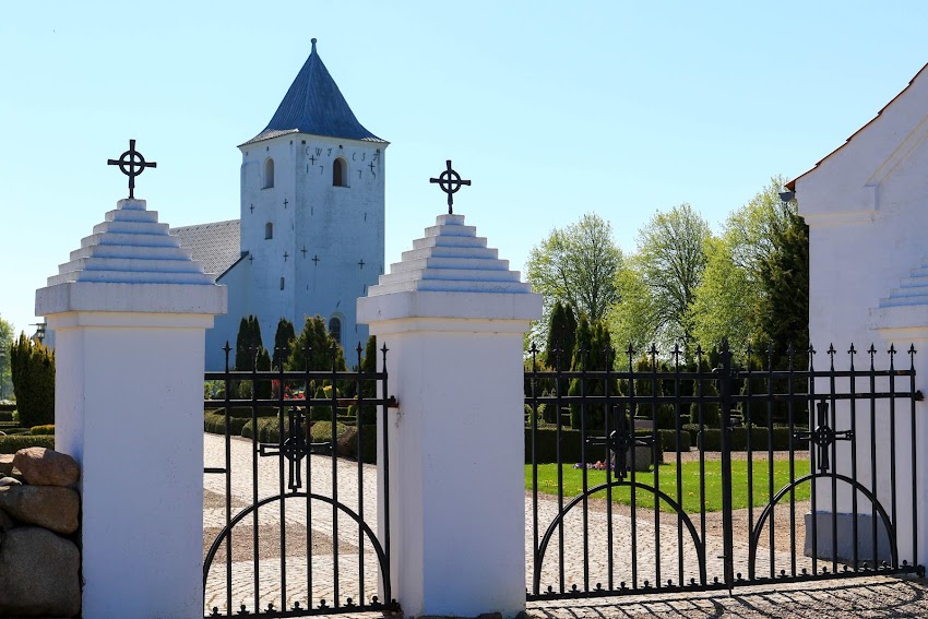 Tamdrup Kirke