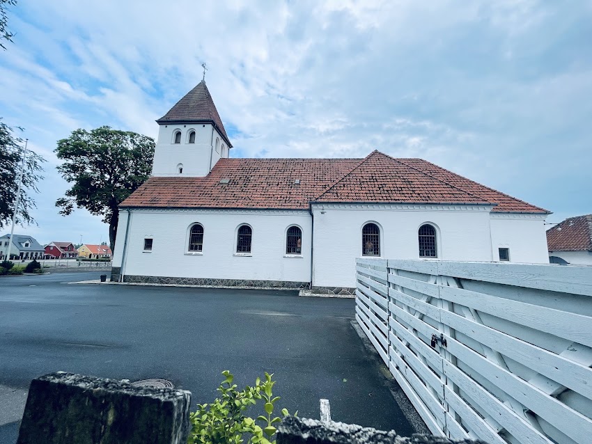 Bangsbostrand Kirke
