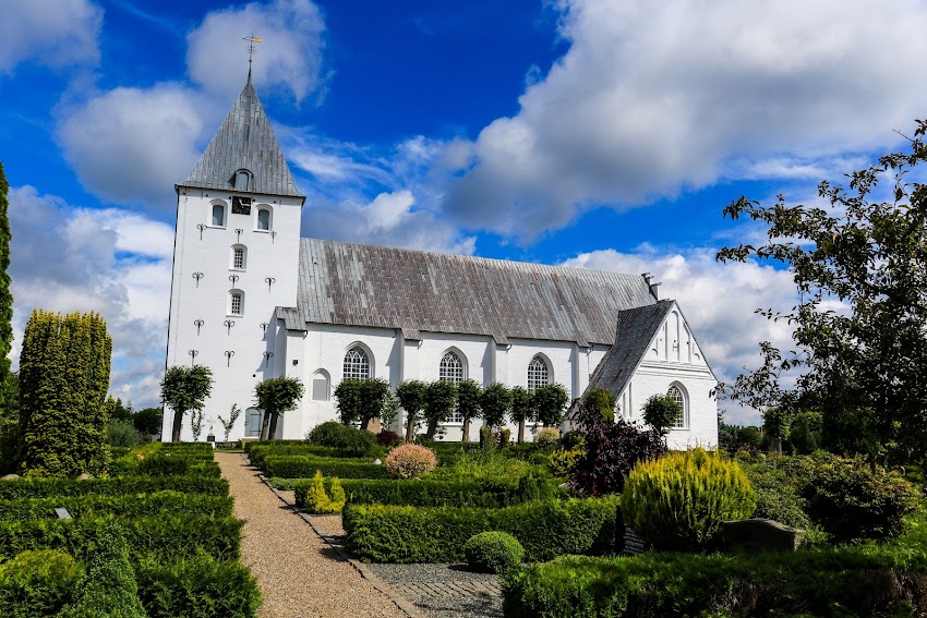 Halk Kirke