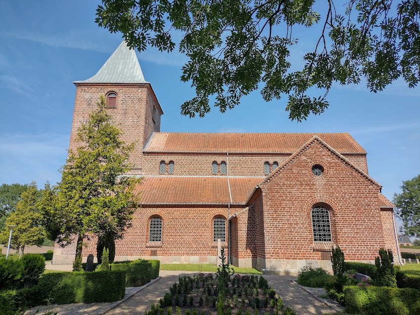 Uth kirke