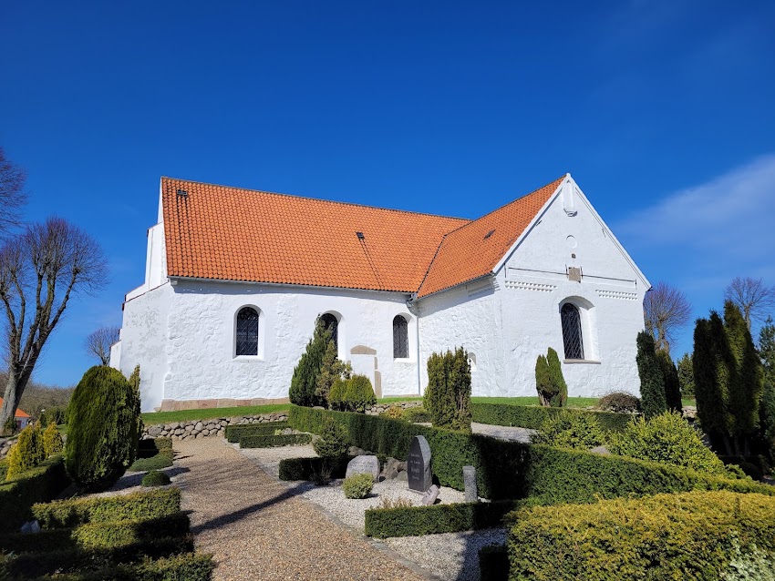 Varnæs Kirke