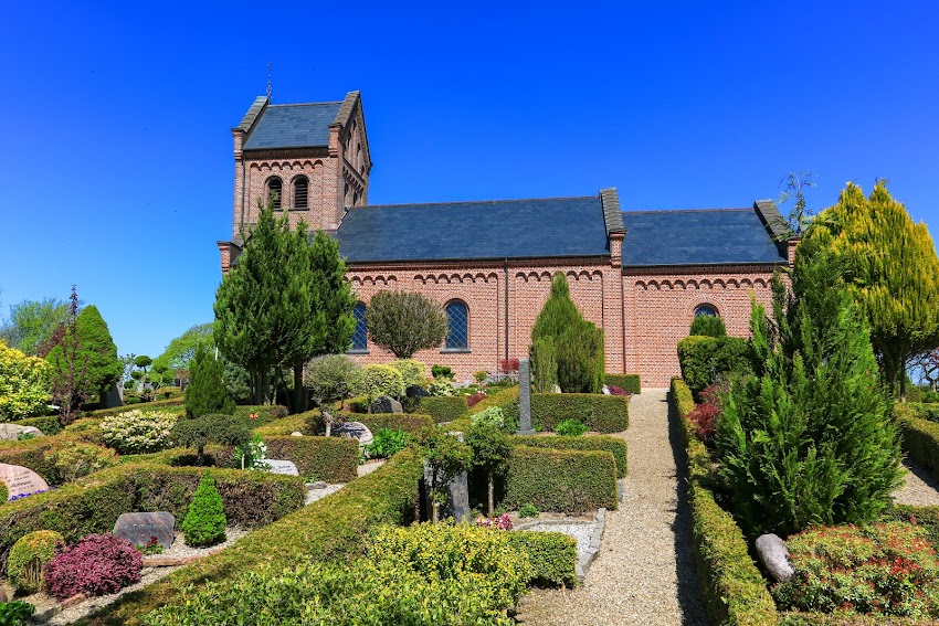Langskov Kirke