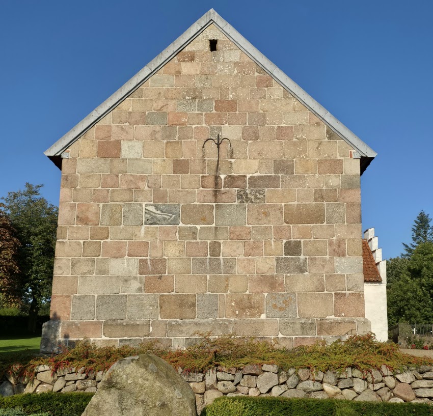 Fræer Kirke