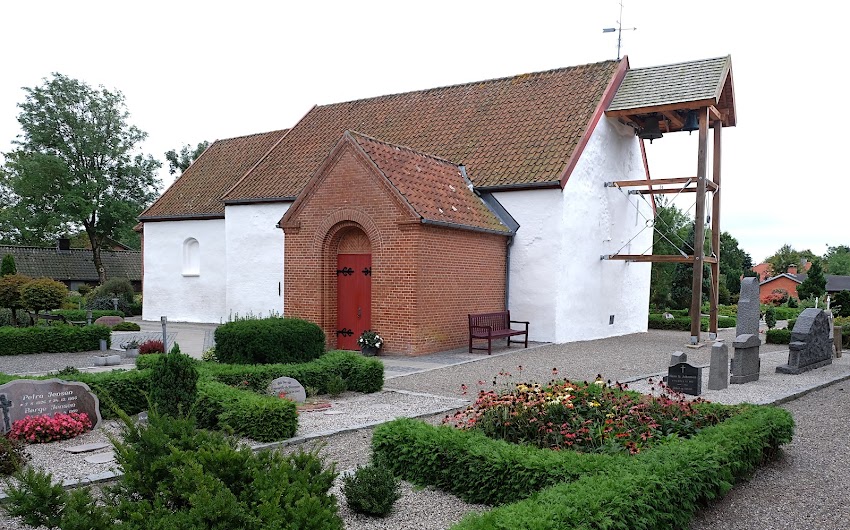 Dommerby Kirke