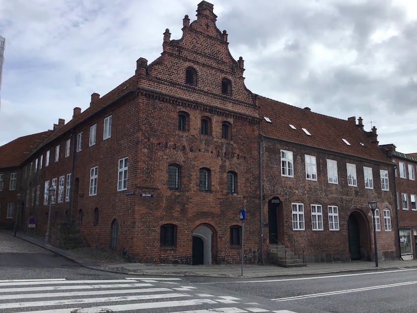 Korsbrødregården