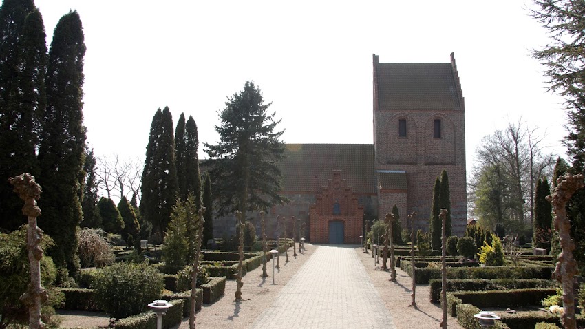 Hjadstrup Kirke