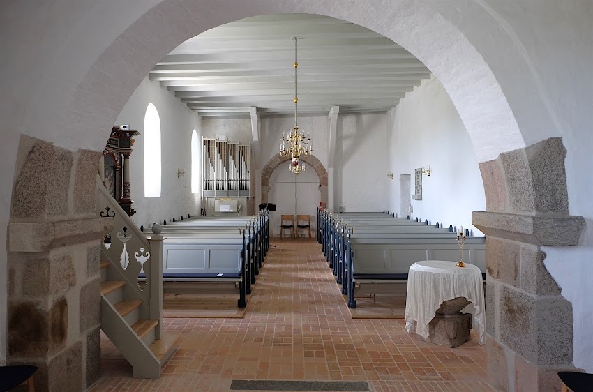 Låstrup Kirke