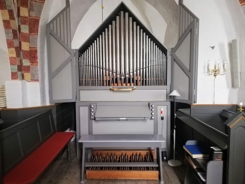 Vester Broby kirke