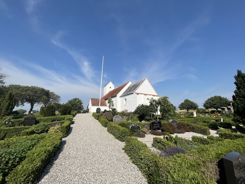 Helgenæs Kirke