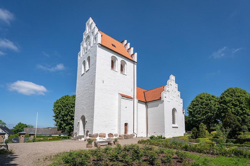 Himlingøje Kirke