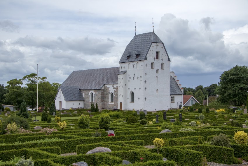 Stepping Kirke