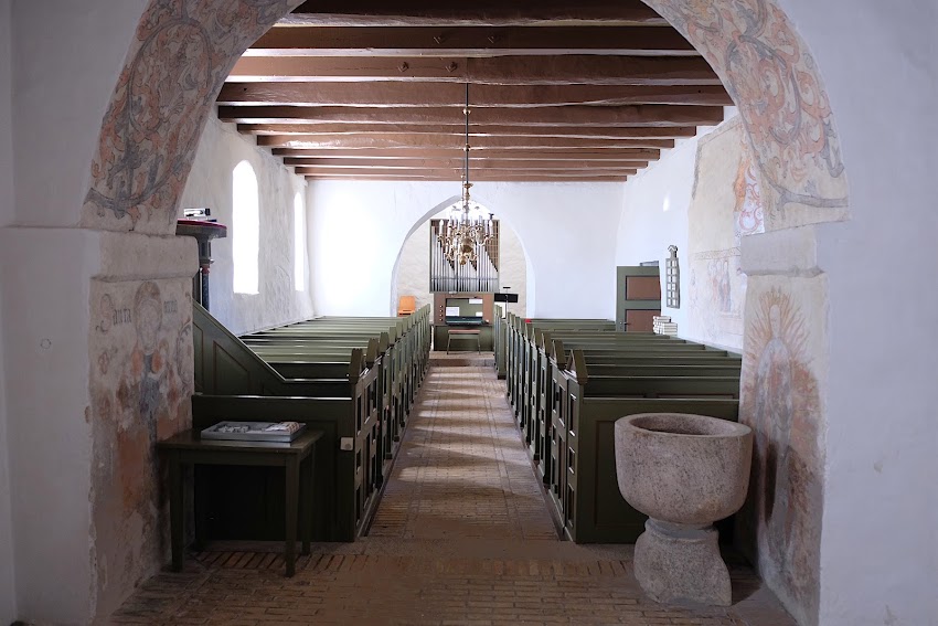 Vejby Kirke