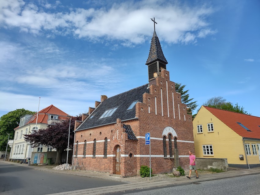 Hellig Kors Kirke