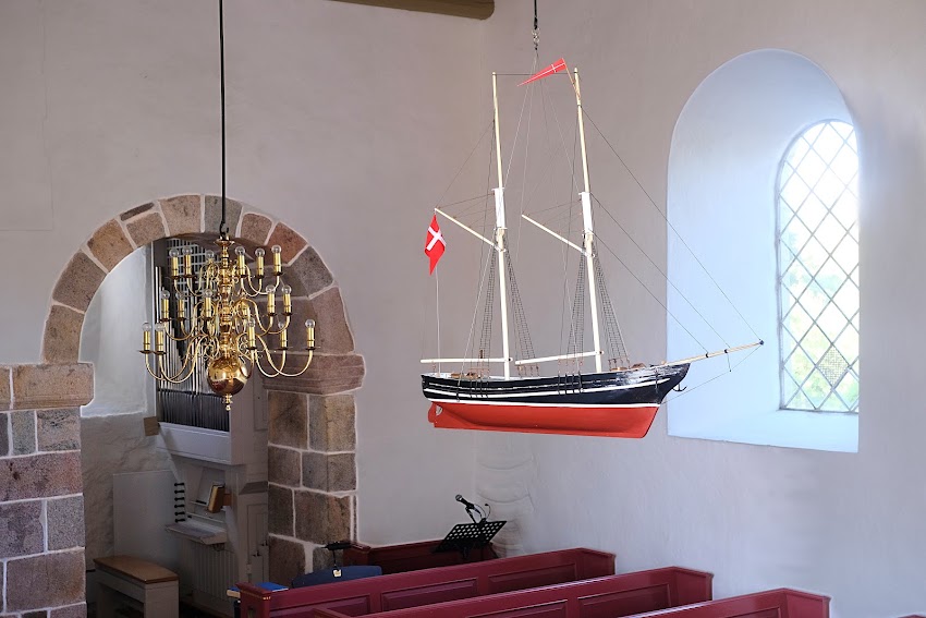 Hem Kirke