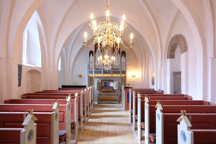 Nøvling Kirke
