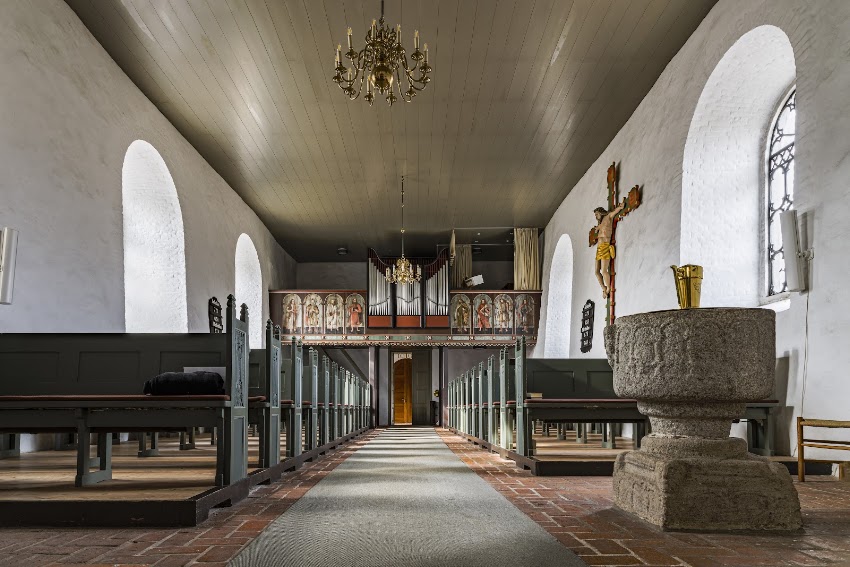 Øster Lindet Kirke