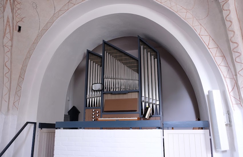 Vium Kirke