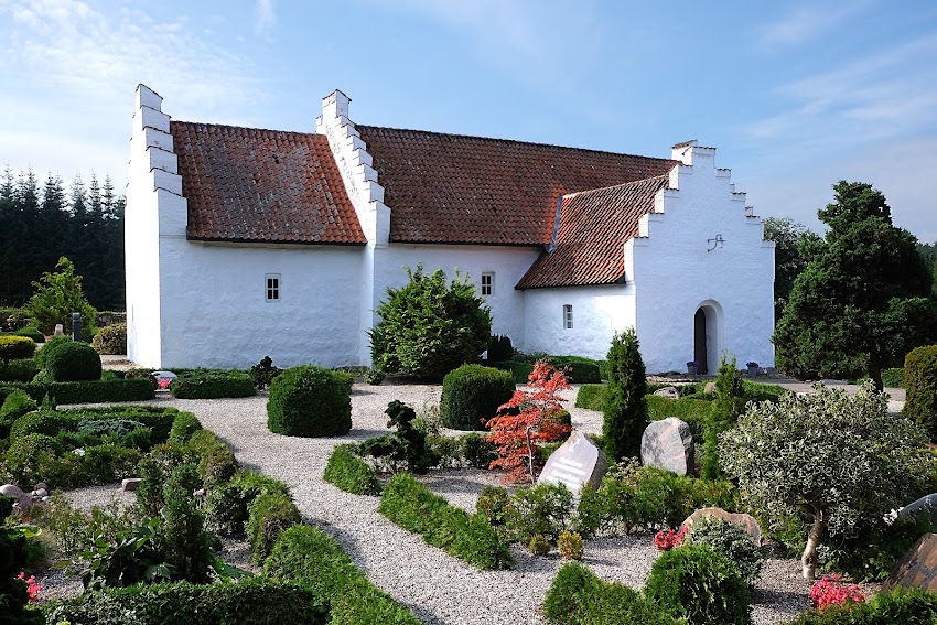 Hemmed Kirke