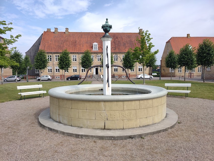 Kirke til Kirke