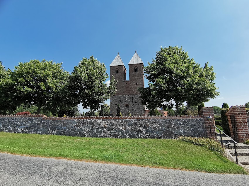 Fjenneslev Kirke