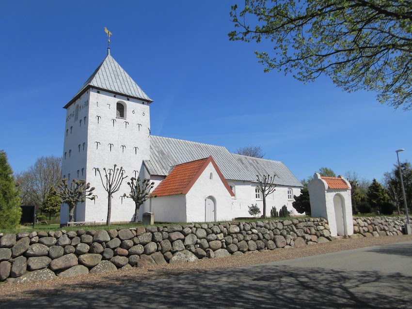 Hunderup Kirke