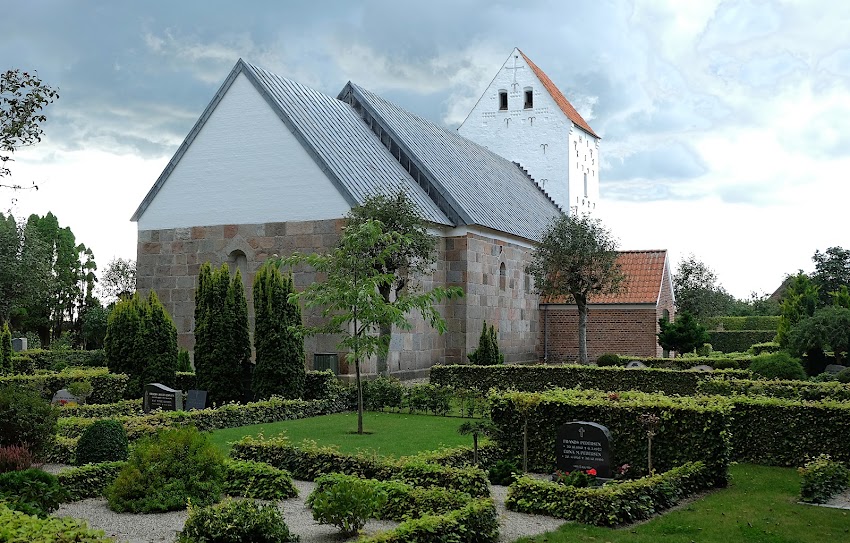 Kvong Kirke