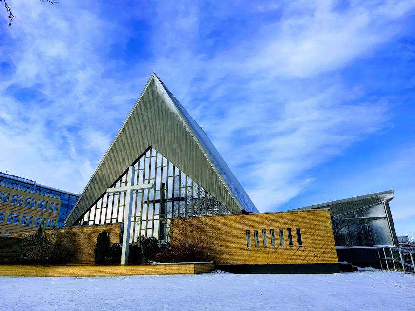 Husumvold Kirke