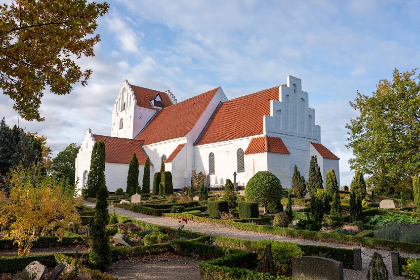 Tullebølle Kirke