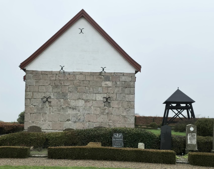 Vejby Kirke