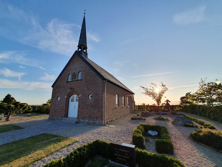 Skarø Kirke