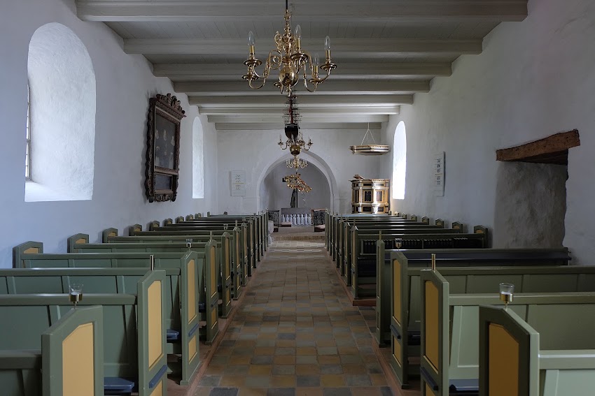 Knebel Kirke